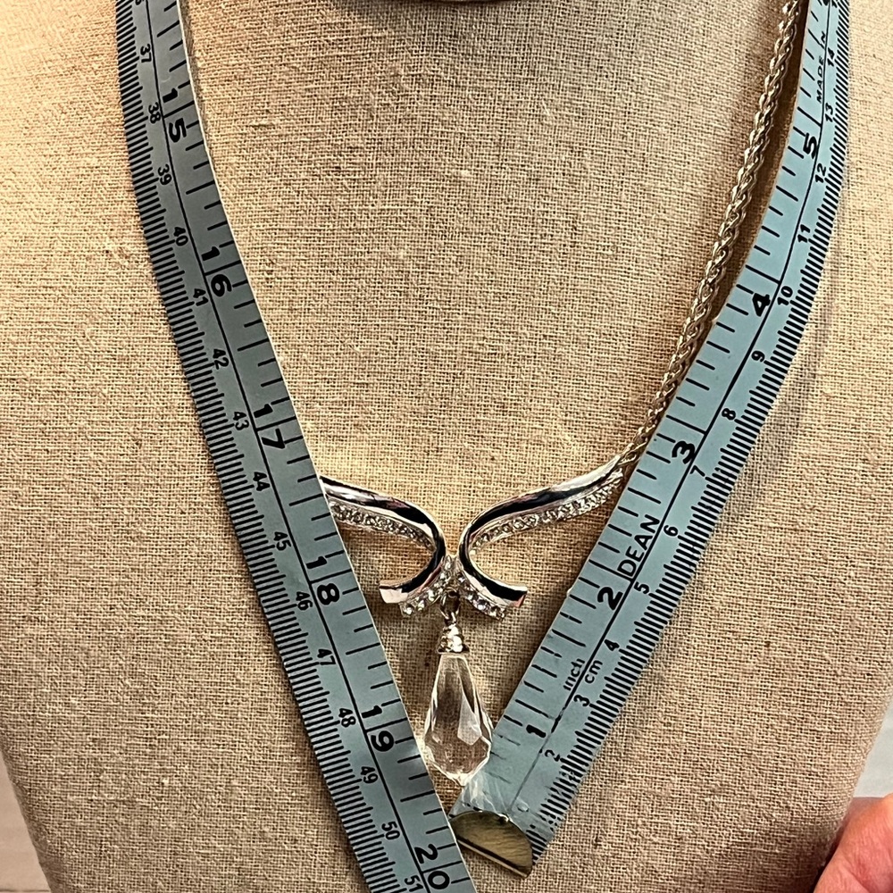 Sophisticated Silver Tone Necklace with Teardrop Pendant - Vendome + Earrings** - Picture 4 of 6